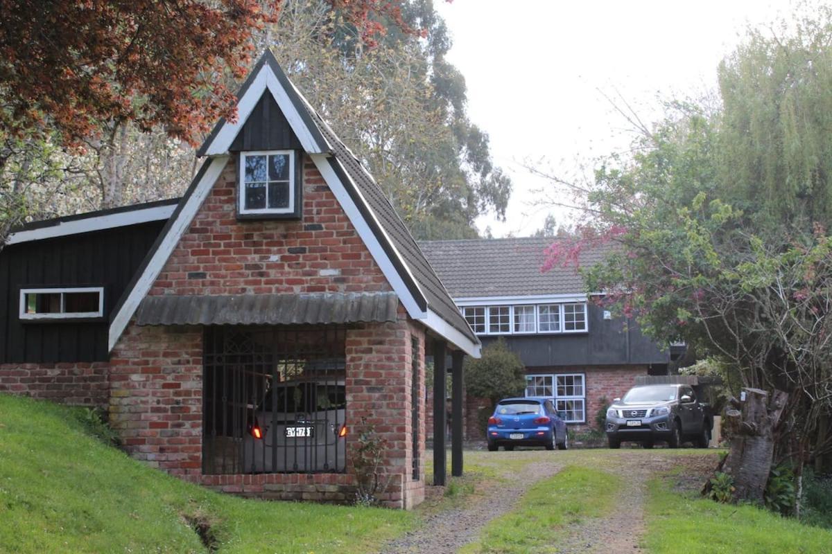 Arden Country House Bnb - Entire House To Yourself -Peace In The Country ديوندين المظهر الخارجي الصورة
