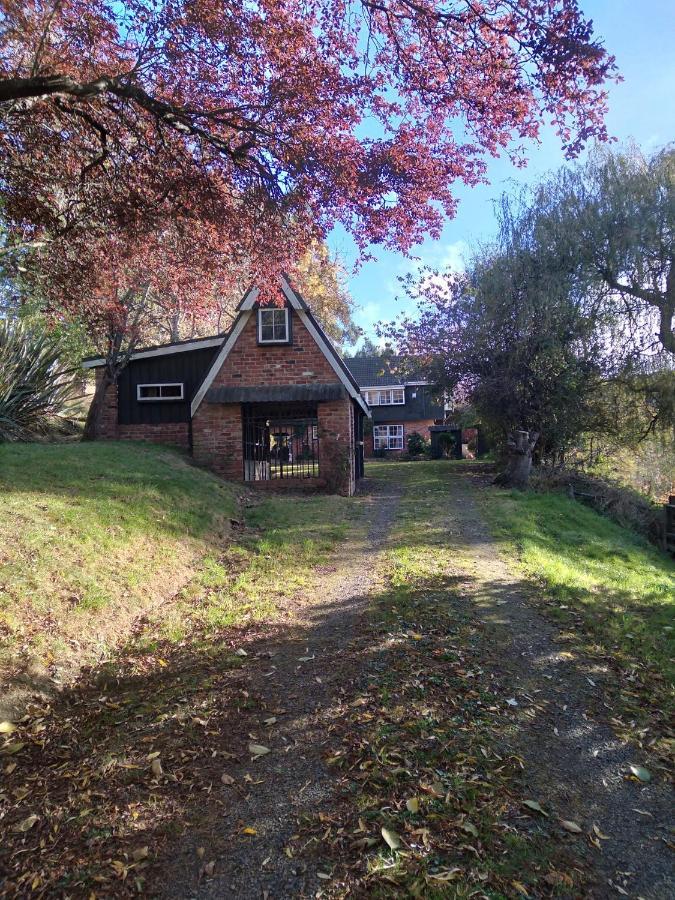 Arden Country House Bnb - Entire House To Yourself -Peace In The Country ديوندين المظهر الخارجي الصورة