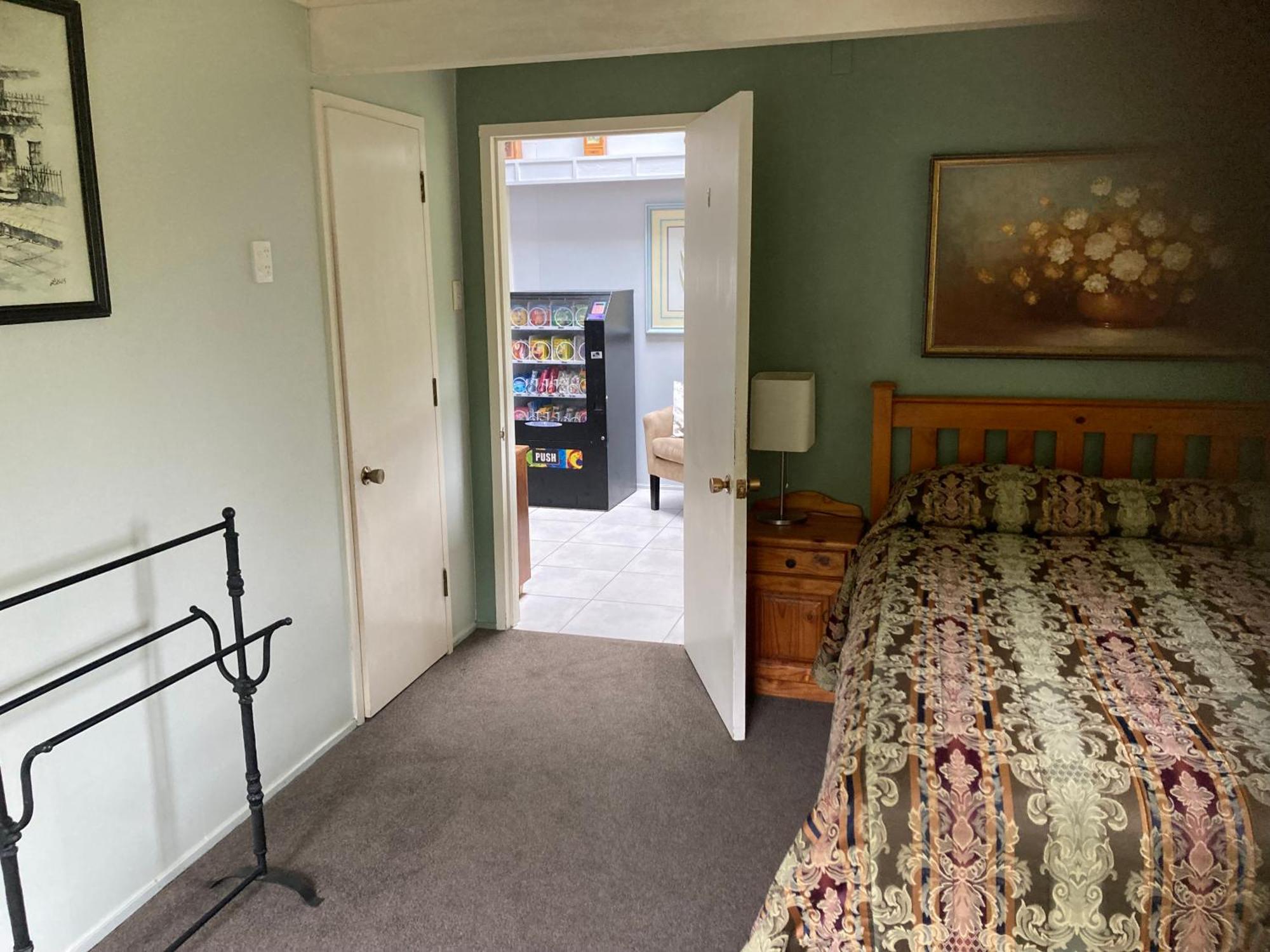 Arden Country House Bnb - Entire House To Yourself -Peace In The Country ديوندين المظهر الخارجي الصورة
