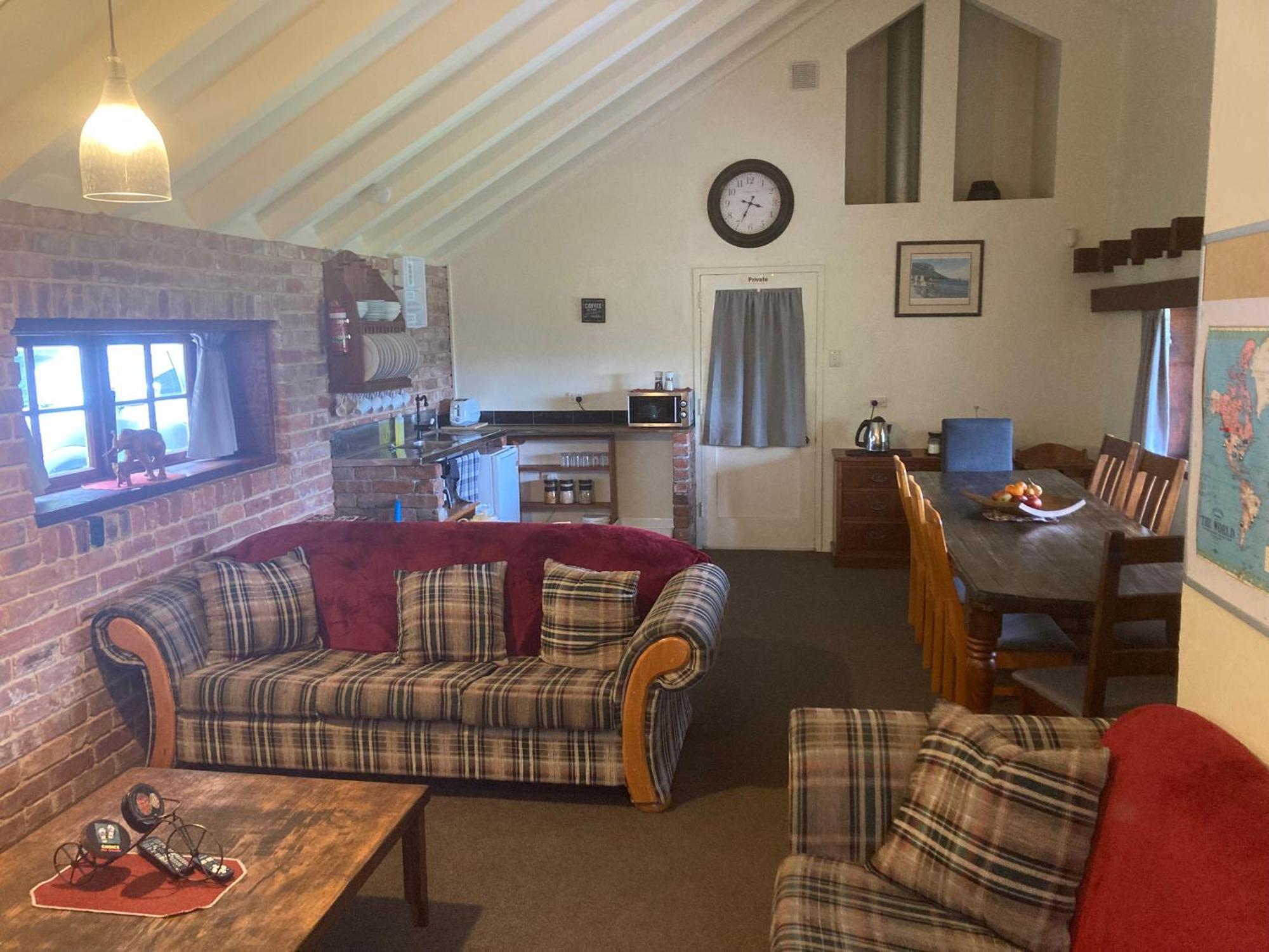 Arden Country House Bnb - Entire House To Yourself -Peace In The Country ديوندين المظهر الخارجي الصورة